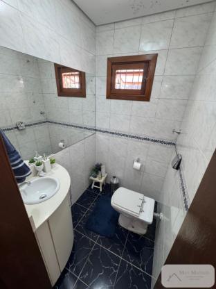 Prédio de Alvenaria Residencial e Comercial