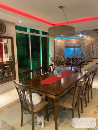 Linda casa na Rua Machado Lopes