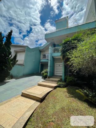 Linda casa na Rua Machado Lopes