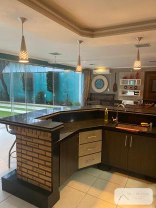 Linda casa na Rua Machado Lopes